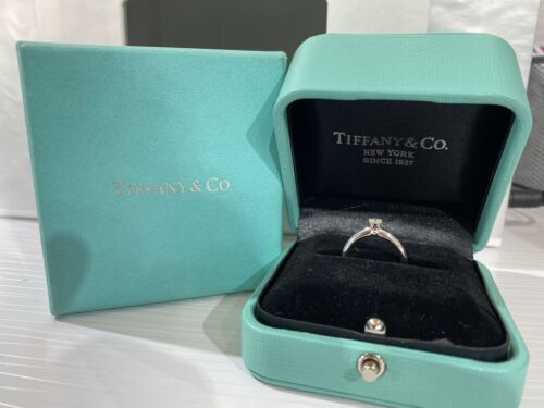 Tiffany and Co. 6mm Milgrain Band Ring Size S (60) For Sale at 1stDibs