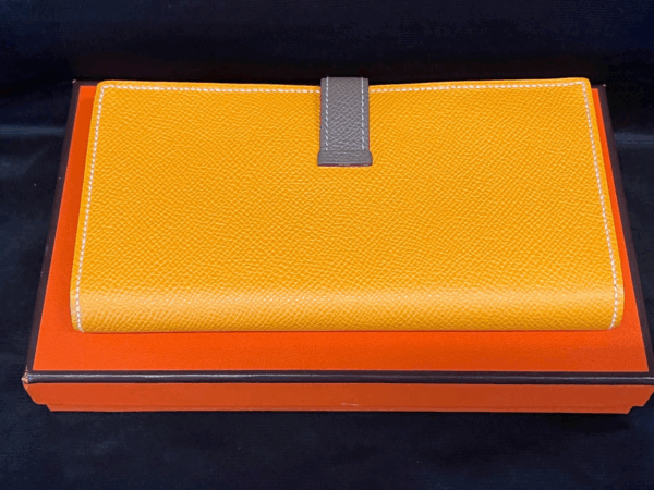 HERMES BEARN WALLET ORANGE/BROWN BI-FOLD LEATHER, 5 CREDIT CARD, CHANGE PURSE - Image 2