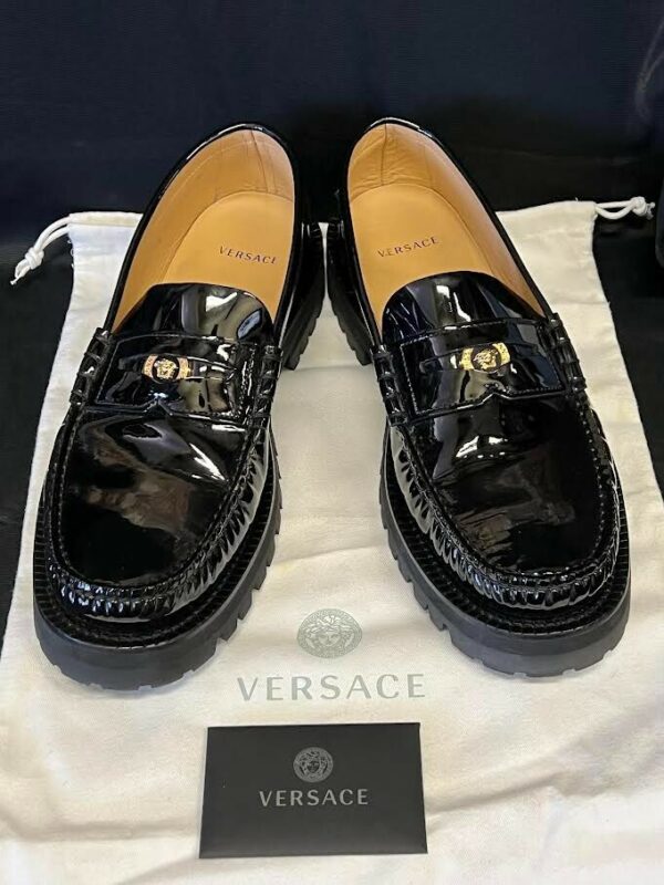 VERSACE CHUNKY LOAFERS PATENT LEATHER BLACK SIZE 42 / US 9 DSU7547