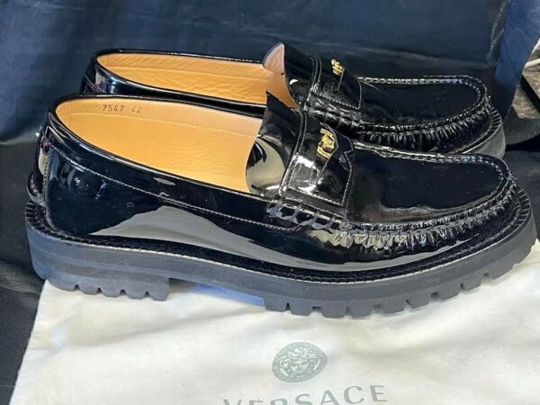 VERSACE CHUNKY LOAFERS PATENT LEATHER BLACK SIZE 42 / US 9 DSU7547 - Image 2