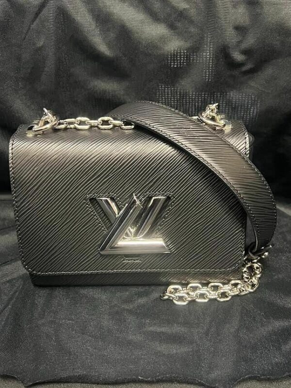 Louis Vuitton Black Epi Leather Twist PM Bag M80836 Silver Chain Shoulder Strap - Image 3