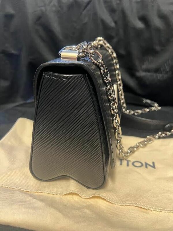 Louis Vuitton Black Epi Leather Twist PM Bag M80836 Silver Chain Shoulder Strap - Image 4