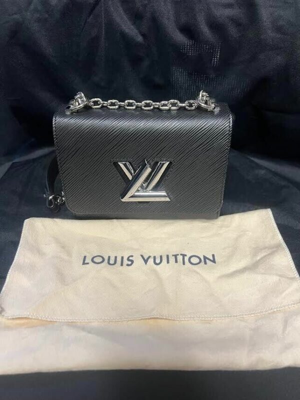 Louis Vuitton Black Epi Leather Twist PM Bag M80836 Silver Chain Shoulder Strap - Image 10