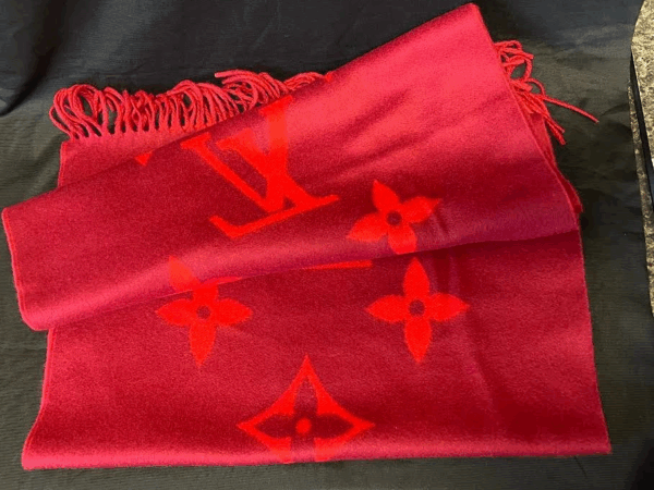LOUIS VUITTON REYKJAVIK SCARF 100% CASHMERE RUBIS/RED 74.8x17.7 in M90895 - Image 4