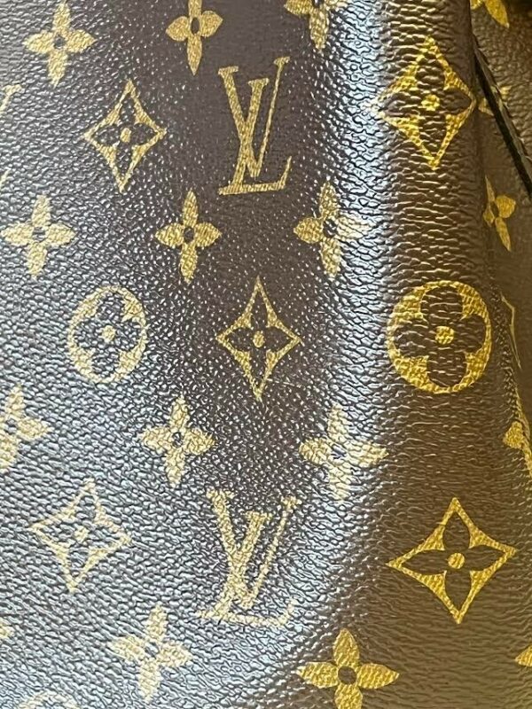 LOUIS VUITTON NEONOE MM BLACK MONOGRAM M44020 DRAWSTRING BUCKET BAG - Image 22