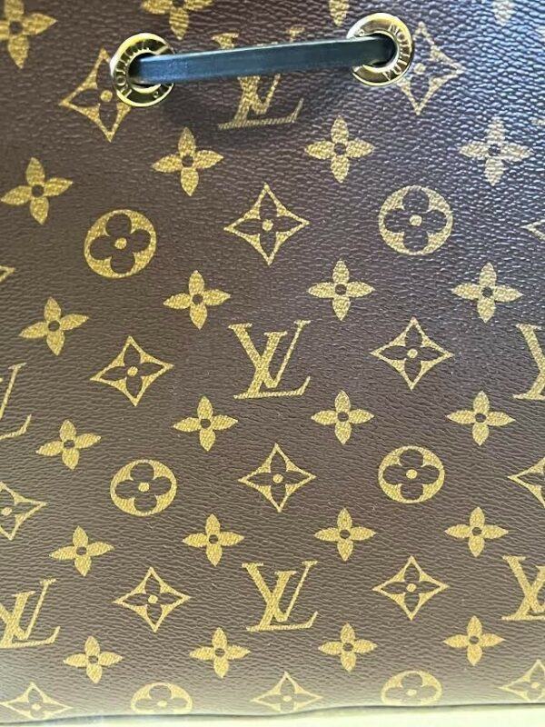 LOUIS VUITTON NEONOE MM BLACK MONOGRAM M44020 DRAWSTRING BUCKET BAG - Image 23