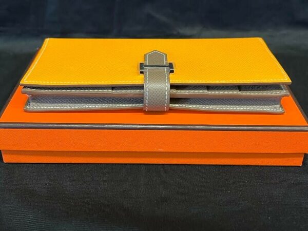 HERMES BEARN WALLET ORANGE/BROWN BI-FOLD LEATHER, 5 CREDIT CARD, CHANGE PURSE - Image 4