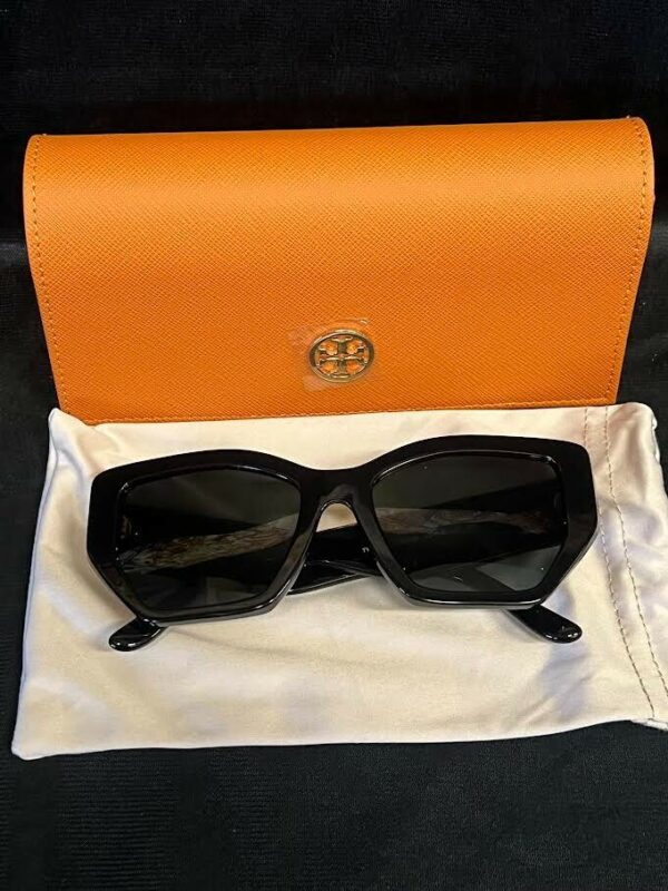 TORY BURCH SUNGLASSES TY7187U 170987 BLACK FRAME SOLID GREY LENS 140mm - Image 6