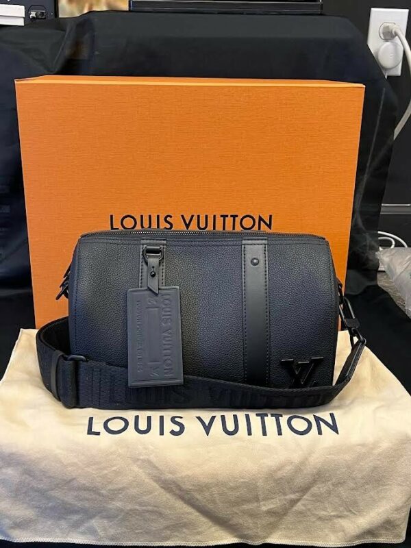 LOUIS VUITTON CITY KEEPALL CROSSBODY M59255 BLACK/NOIR OBSCUR REMOVABLE STRAP - Image 16