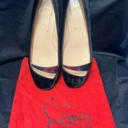 CHRISTIAN LOUBOUTIN BLACK VELVET BALLERINA FLATS W SILVER METALLIC ACCENT