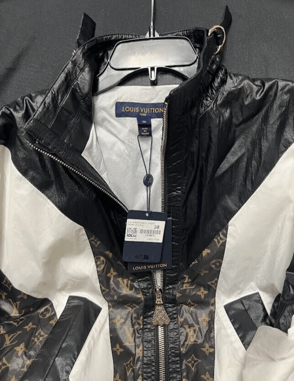 LOUIS VUITTON SPORTY COLOR-BLOCKED ZIP UP WINDBREAKER JACKET SIZE 38/US 6 1AFMF0 - Image 5