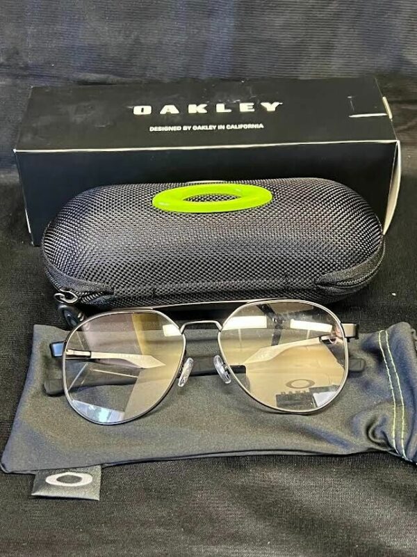OAKLEY YOUTH RX EYEGLASSES GRAN PILOTO OY3004 SATIN BLACK FRAME DEMO LENS 128mm - Image 8