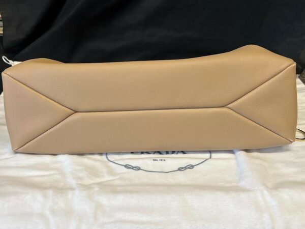 PRADA AIMEE LARGE LEATHER SHOULDER BAG SAND/GOLD 1BC228_2CYS_F02YP_V_LVM - Image 10