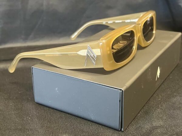 THE ATTICO x LINDA FARROW MINI MARFA SUNGLASSES MASTICE ATTICO16C28SUN 140mm - Image 4
