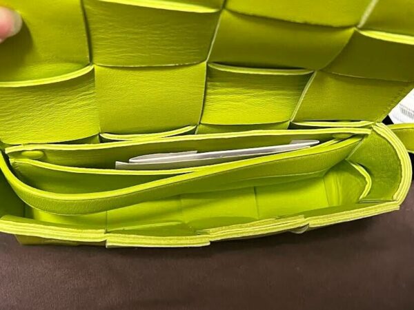 BOTTEGA VENETA BELT CASSETTE ACIDKIWI INTRECCIATO NAPPA LEATHER ADJUSTABLE STRAP - Image 4