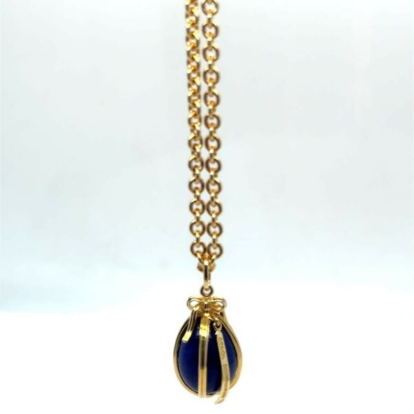 TIFFANY & CO. 18K YELLOW GOLD SCHLUMBERGER LAPIS LAZULI EGG PENDANT AND CHAIN