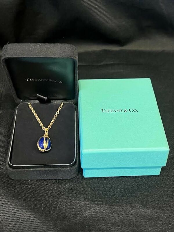 TIFFANY & CO. 18K YELLOW GOLD SCHLUMBERGER LAPIS LAZULI EGG PENDANT AND CHAIN - Image 8