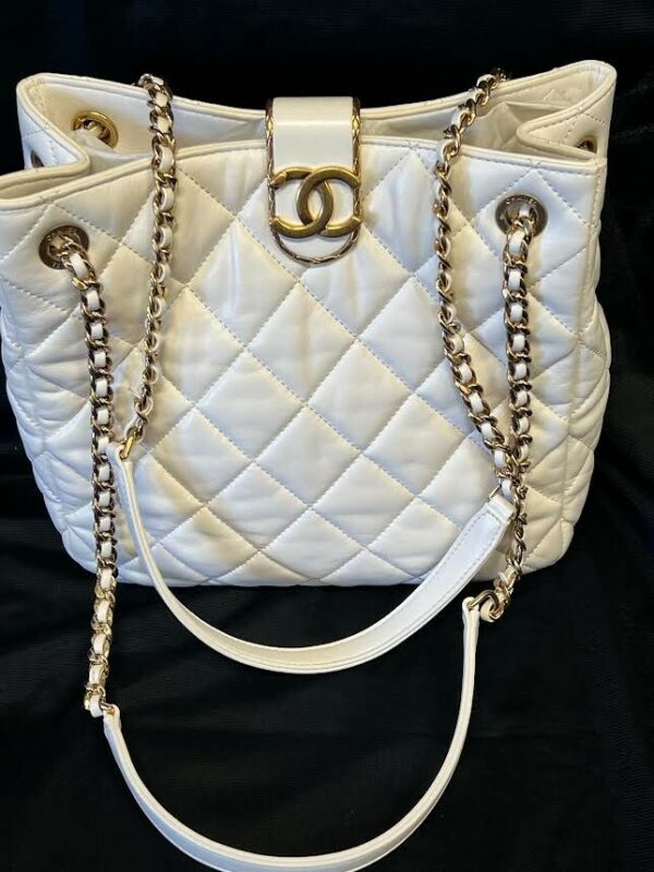 CHANEL SMALL SHOPPING TOTE QUILTED LEATHER CHAIN LINK DOUBLE SHOULER STRAP WHITE